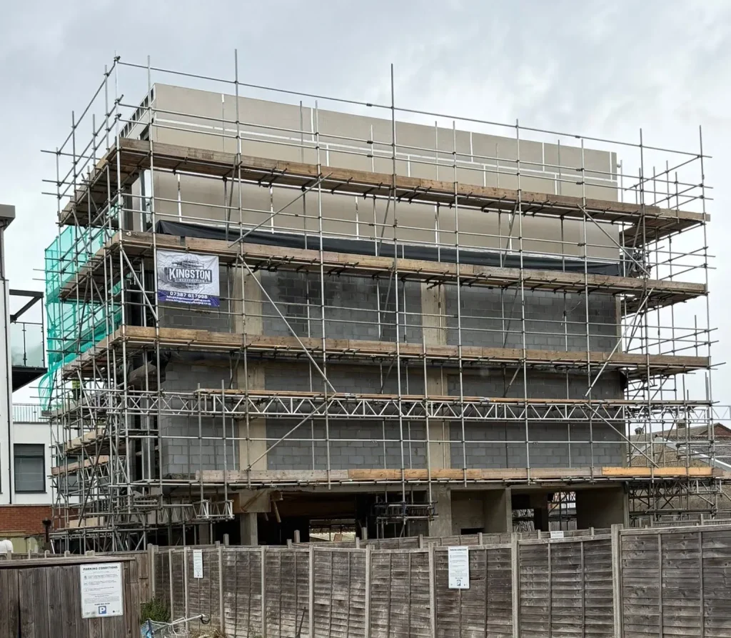 Scaffolding Bexleyheath – Kingston Scaffolding on a large construction project